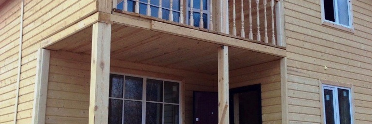 Что необходимо знать о балконе в собственном каркасном доме